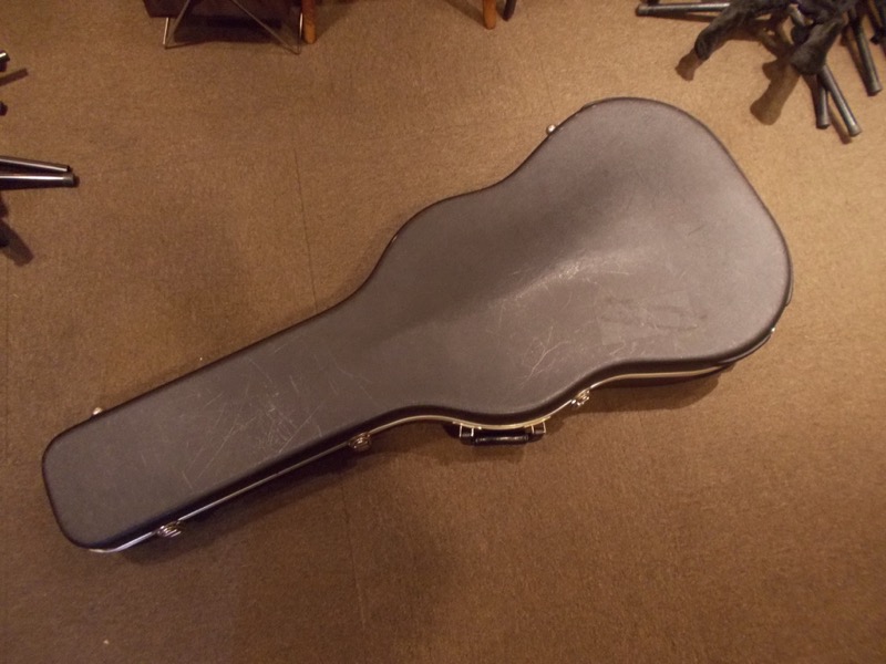 GIBSON Southern Jumbo  CASE
