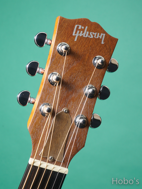 GIBSON G-45  1
