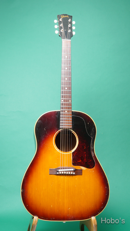 GIBSON J-45 FRONT