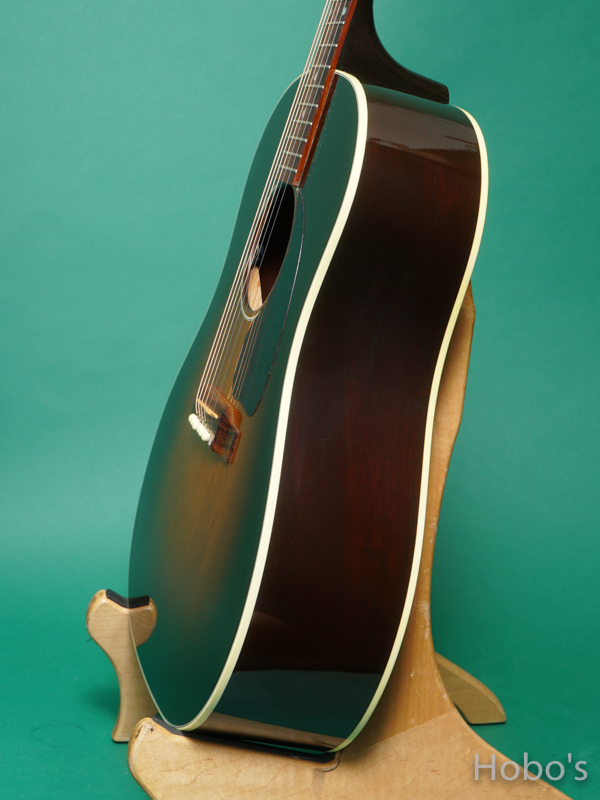GIBSON J-45 STANDARD 8