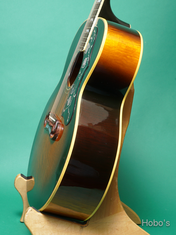 GIBSON J-200 SB 8