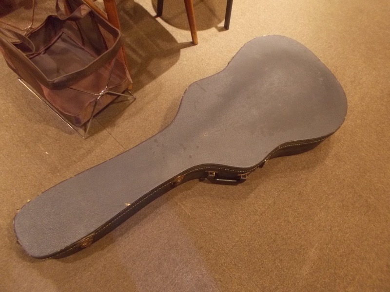 GIBSON J-50 CASE