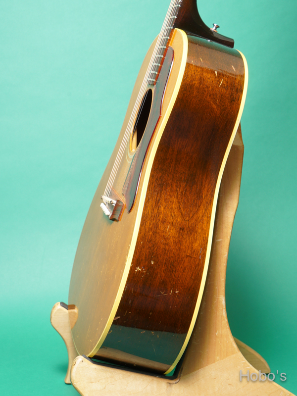 GIBSON J-50 8