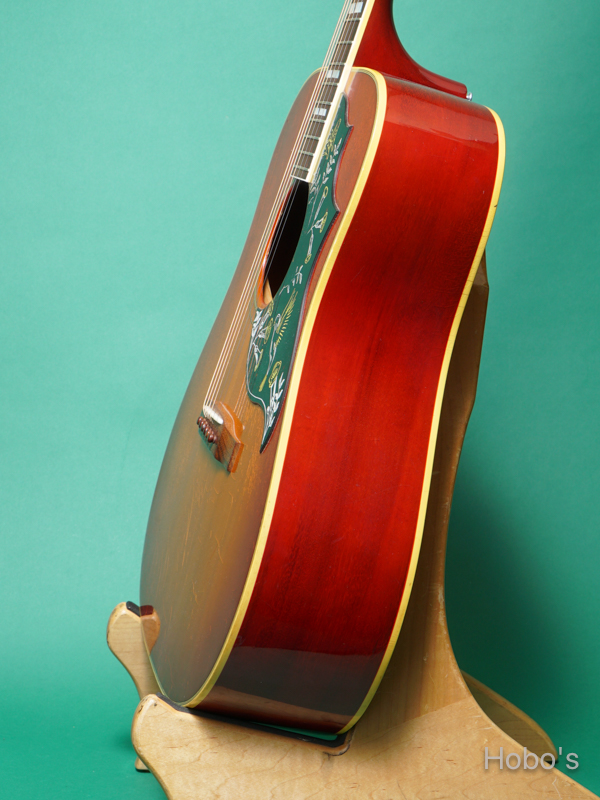 GIBSON Hummingbird 8