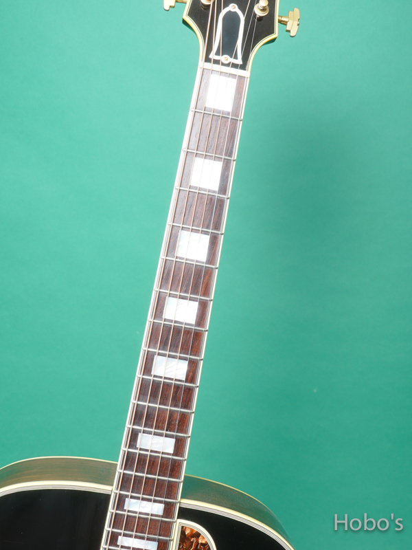 GIBSON SJ-200 Custom  ”Adirondack / Brazilian Rosewood"  3