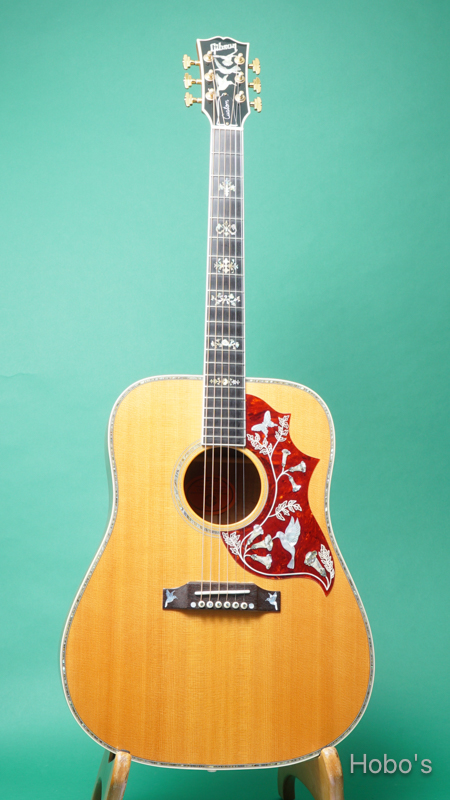 GIBSON Hummingbird Custom Koa FRONT
