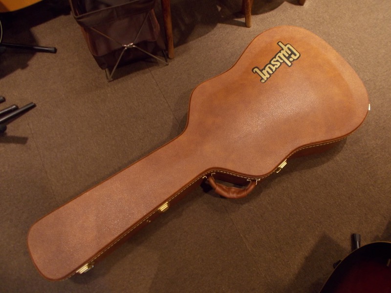 GIBSON J-50 1960's CASE