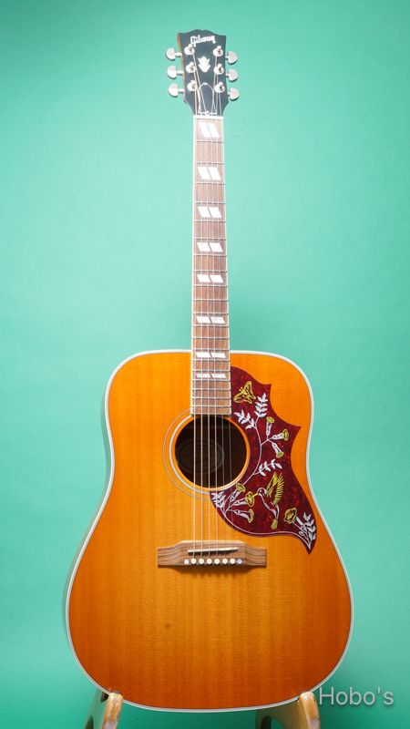 GIBSON Hummingbird FRONT