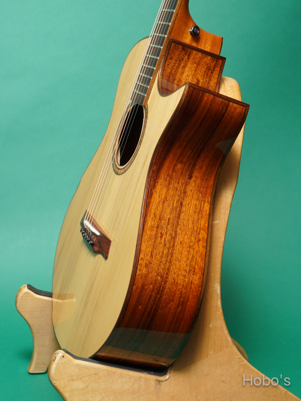 Maestro Guitars Vera SR CSB A 8