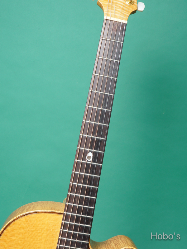 Shimo Guitars (志茂 崇弘) Model Custom Peacock "German Spruce/ Curry Maple”  3