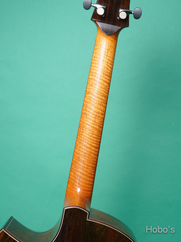FUJII GUITARS (藤井 圭介)  OM  "Bear Claw Sitka Spruce / Brazilian Rosewood" 4