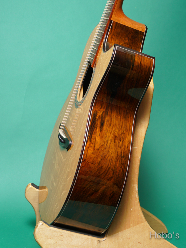 FUJII GUITARS (藤井 圭介)  OM  "Bear Claw Sitka Spruce / Brazilian Rosewood" 8
