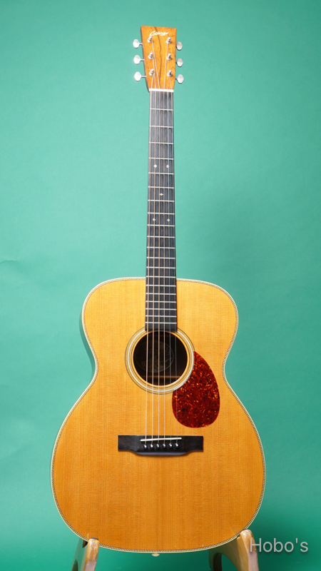 COLLINGS OM-2H B♭ Custom "Brazilian Rosewood" FRONT