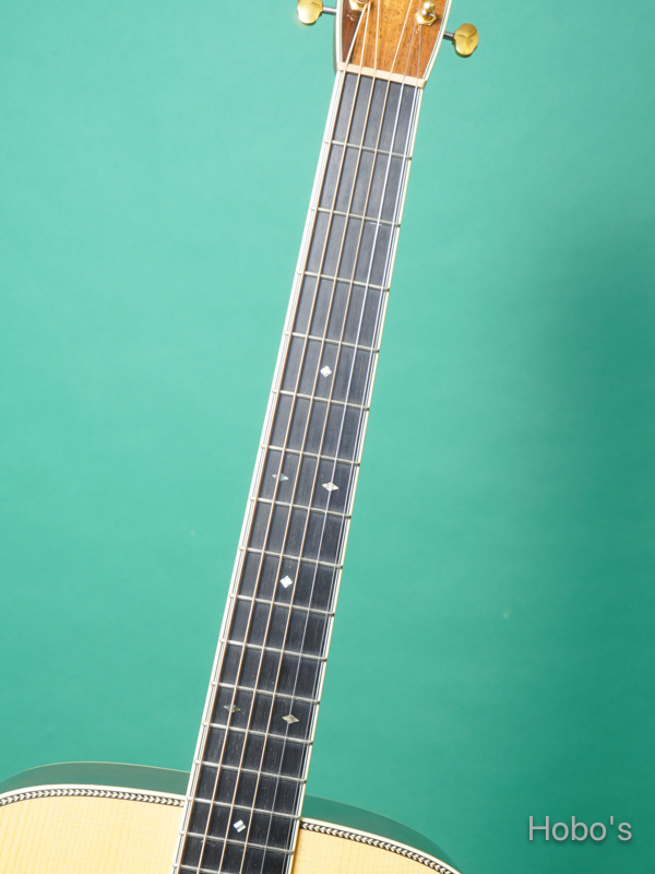 COLLINGS D-2H Baaa A Custom "Adirondack/Brazilian Rosewood" 3