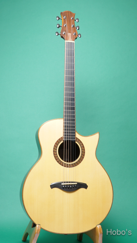 FUJII GUITARS (藤井 圭介) Model SJ Cutaway "German Spruce / Indian Rosewood" FRONT