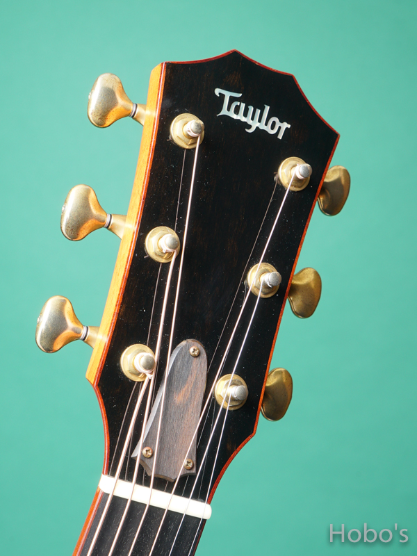 TAYLOR Custom GO "AAA Sitka Spruce Top"  1