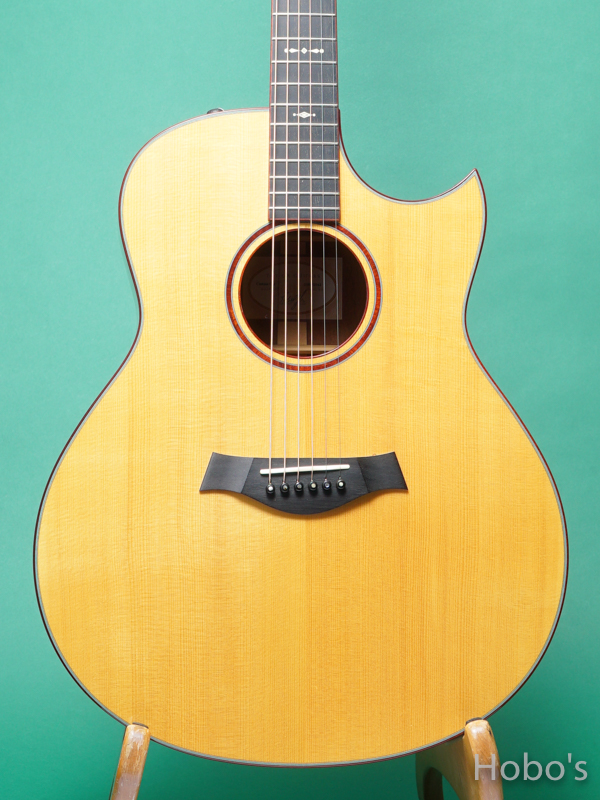 TAYLOR Custom GO "AAA Sitka Spruce Top"  5