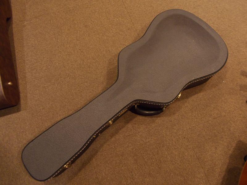 COLLINGS CJ Maple Custom "D-2 Style Headstock" CASE