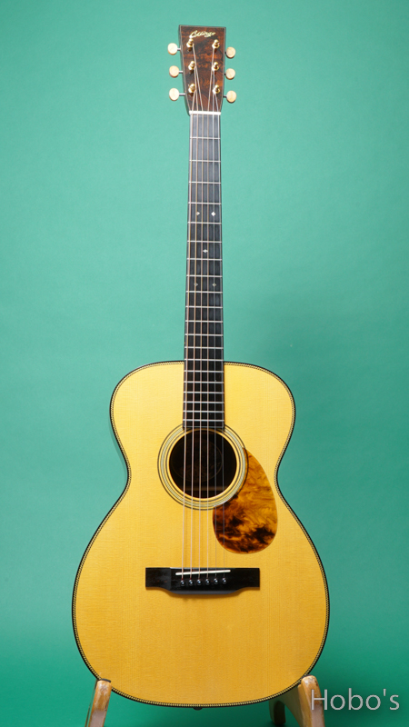 COLLINGS O-2H Baa G Custom "Varnish Finish"  FRONT