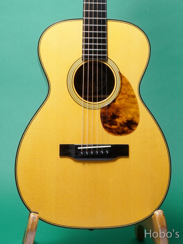 COLLINGS O-2H Baa G Custom "Varnish Finish"  5