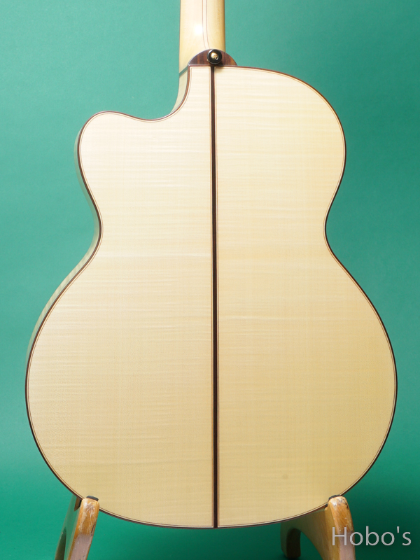 AVALON GUITARS A2-340C "Flamed Maple" 6