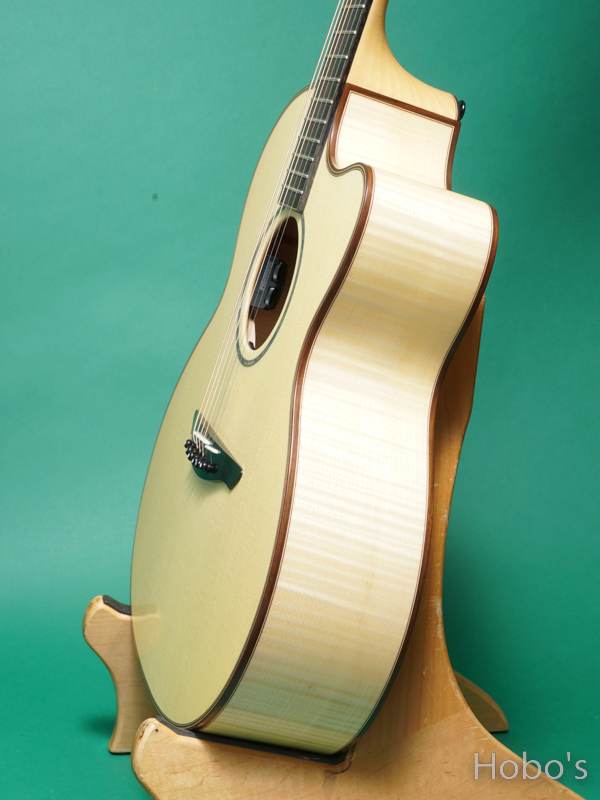 AVALON GUITARS A2-340C "Flamed Maple" 8