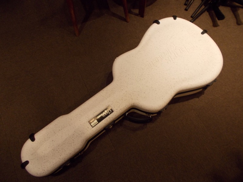 Charis Acoustic (Bill Wise) Air "Kenny Loggins Model" CASE