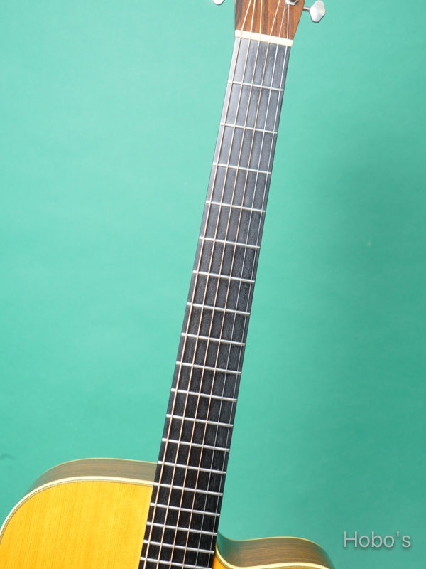 COLLINGS OM-2 E Cutaway Custom "Engelmann Top"  3