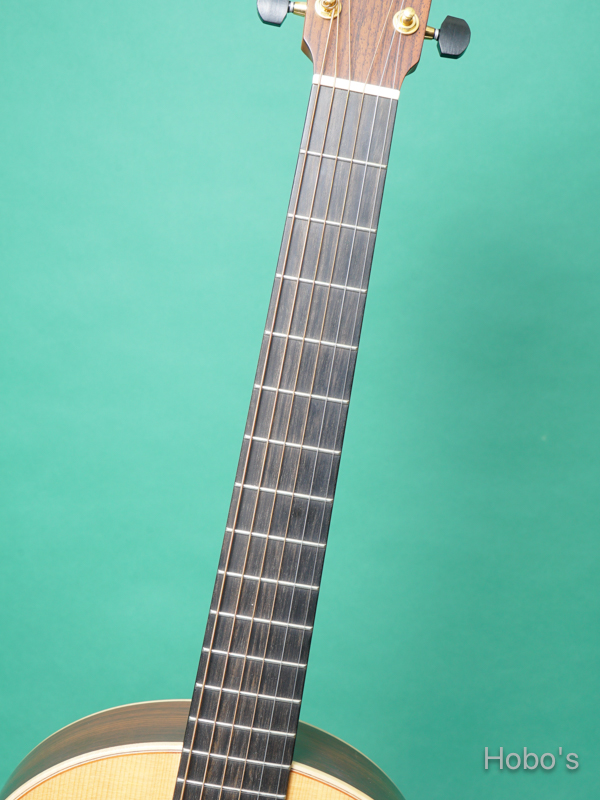 LOWDEN (GEORGE LOWDEN GUITARS)  S-32 3