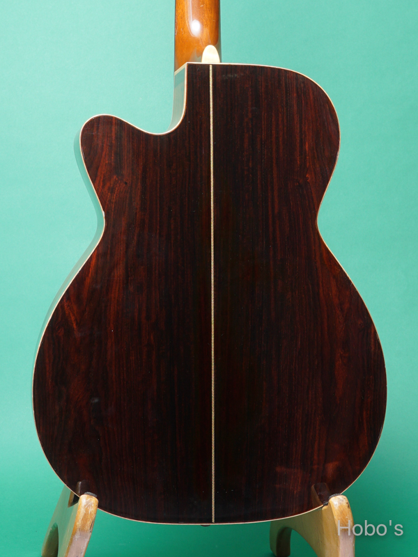夢弦堂 (西貝 清) Model OM  6