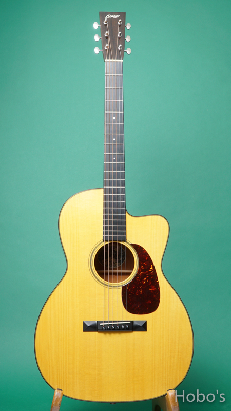 COLLINGS OOO-1 A Cutaway Custom "Varnish Finish" FRONT