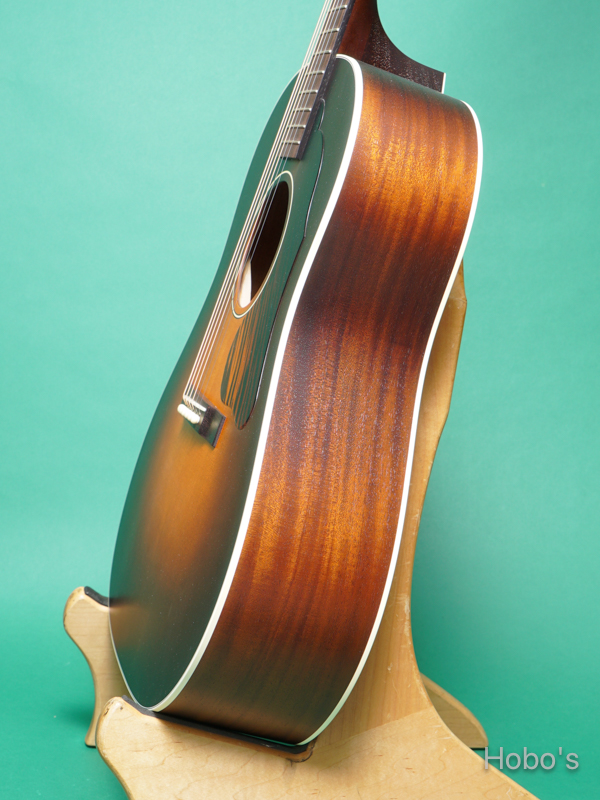 IRIS GUITAR COMPANY The DF Model 8