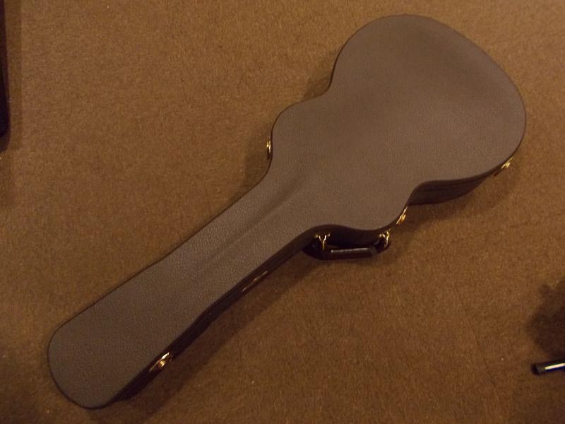 TAYLOR Builder's Edition 324ce V-Class CASE