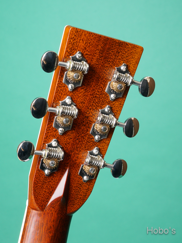 SANTA CRUZ OM SS Deepbody "Adirondack Top" 2