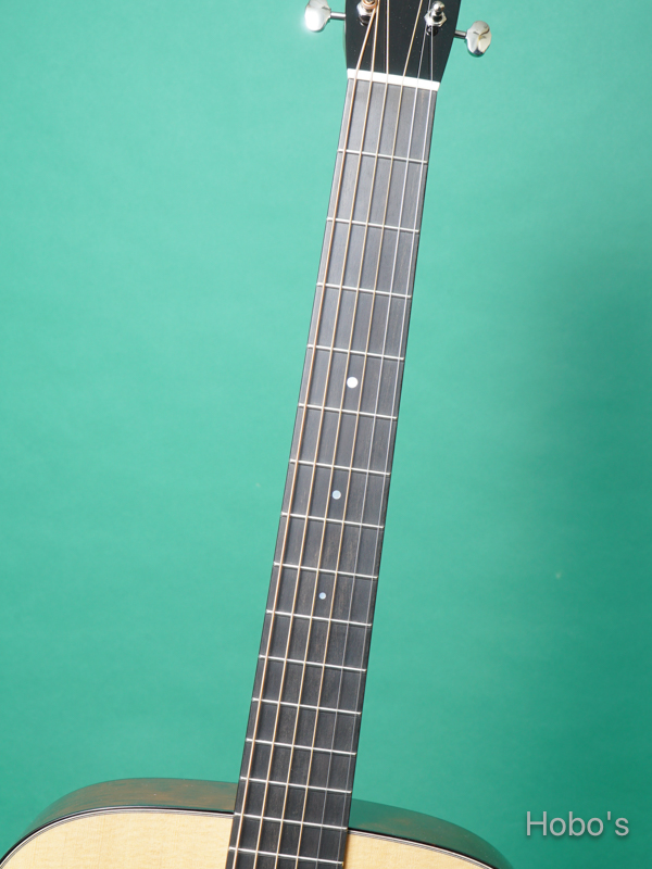 COLLINGS OM-1 Custom "Old growth Sitka / Quilted Mahogany" 3