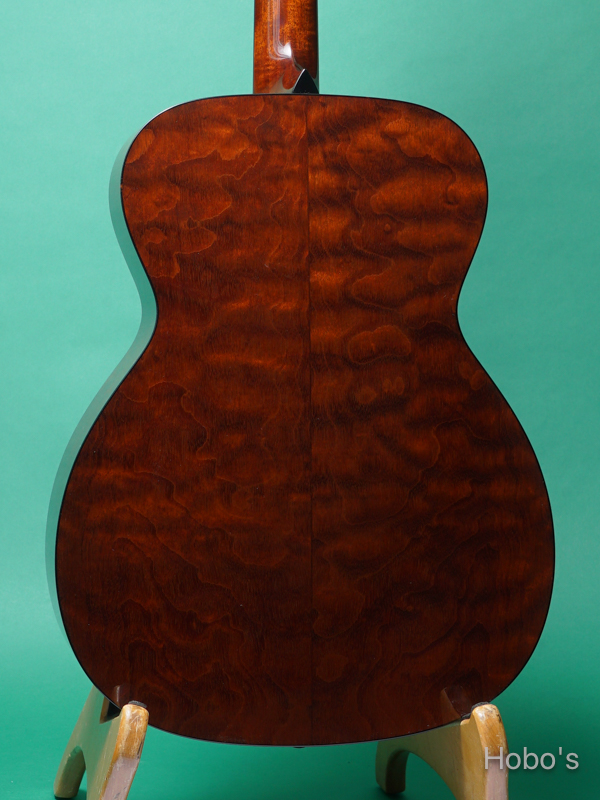 COLLINGS OM-1 Custom "Old growth Sitka / Quilted Mahogany" 6