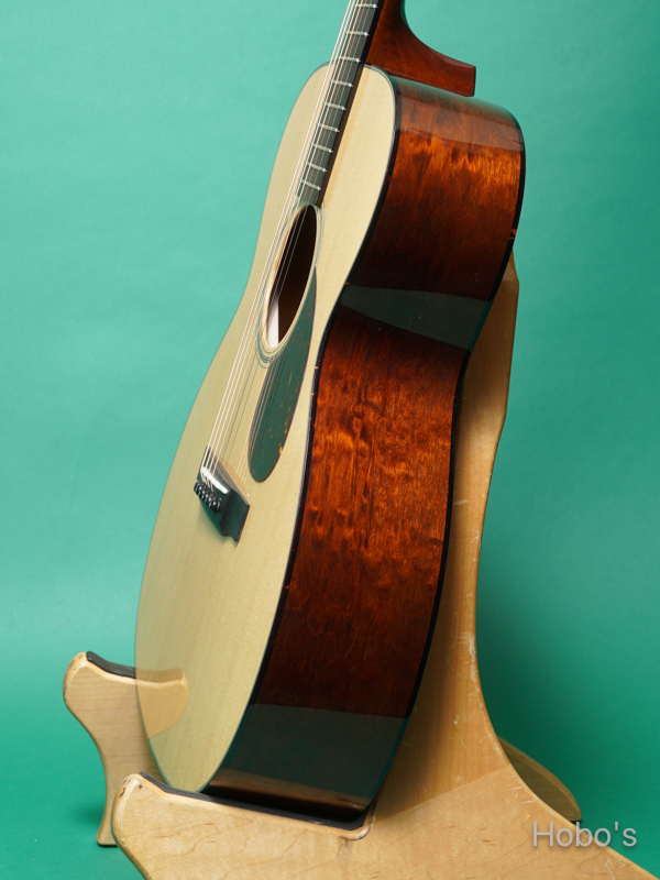 COLLINGS OM-1 Custom "Old growth Sitka / Quilted Mahogany" 8