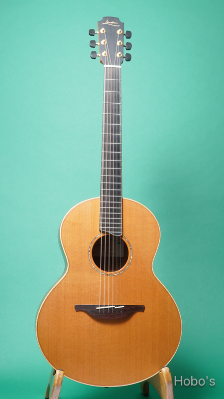 LOWDEN (GEORGE LOWDEN GUITARS)  S-35 "Red Cedar / Walnut"  FRONT