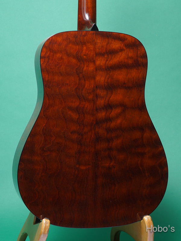 COLLINGS D-1 Custom "Old growth Sitka / Quilted Mahogany" 6