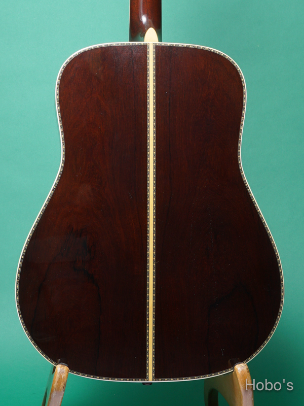 YAMAHA L-10 6