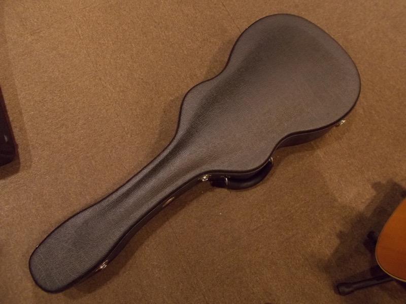 COLLINGS O-2H G Custom CASE
