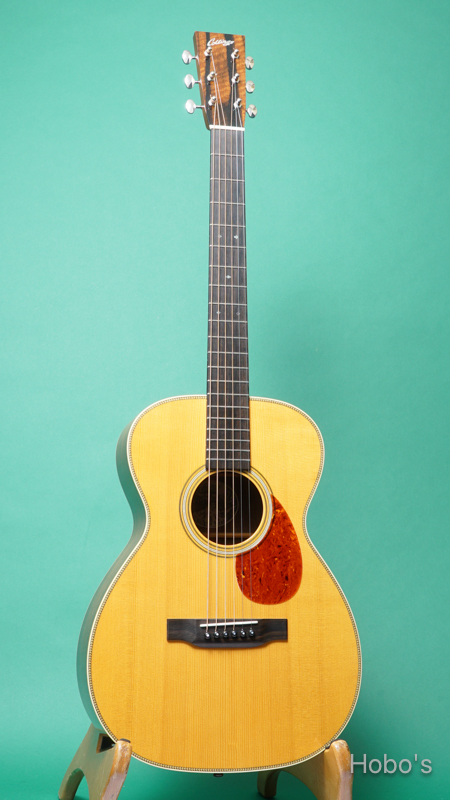 COLLINGS O-2H G Custom FRONT