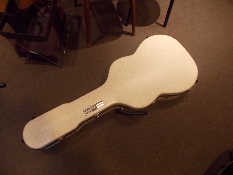 COLLINGS O-3H Baa A Custom CASE