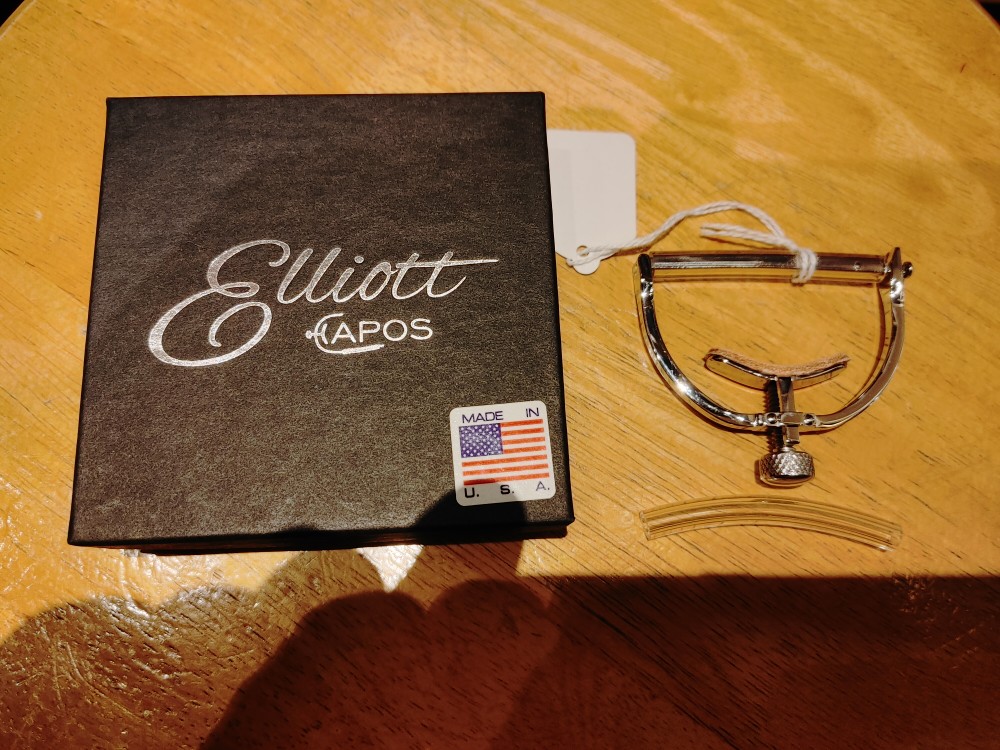 ケース＆アクセサリー/最高級カポタスト Elliot Capo / Elite | Hobo's